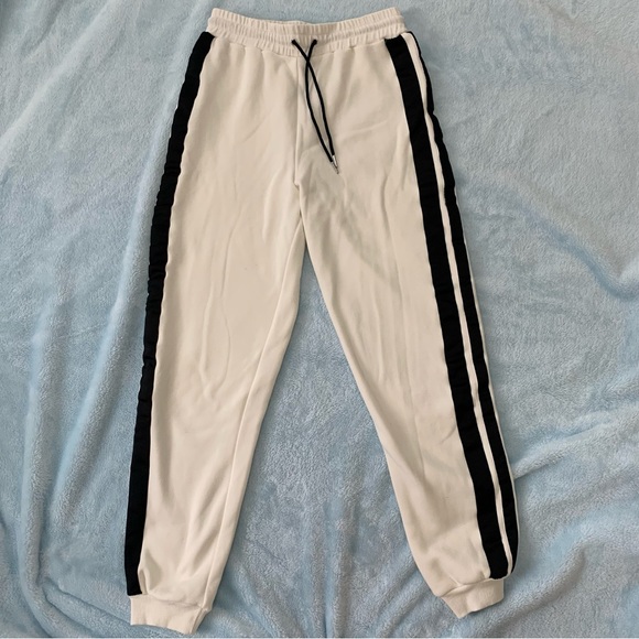 I.AM.GIA - Striker Sweatsuit Set - Picture 5 of 10